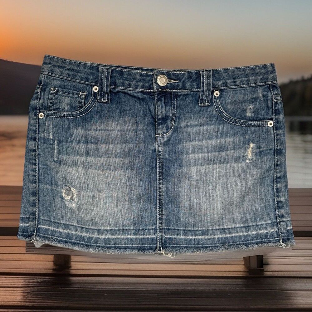 SO Denim Mini Skirt 9 (W31 Length 12.5) Blue Cotton Distressed Fray Hem Juniors